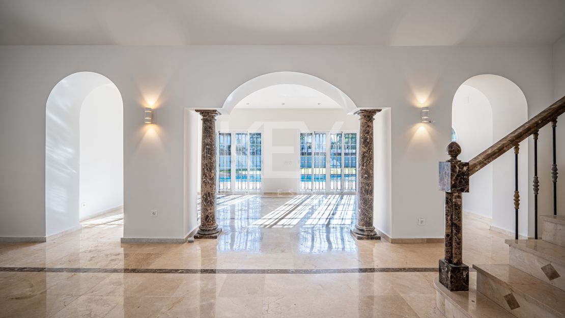 Charming Golf Side Villa in Las Brisas, Nueva Andalucia, Marbella