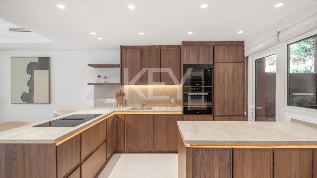 Fully renovated luxury townhouse on the Golden Mile, Marbella