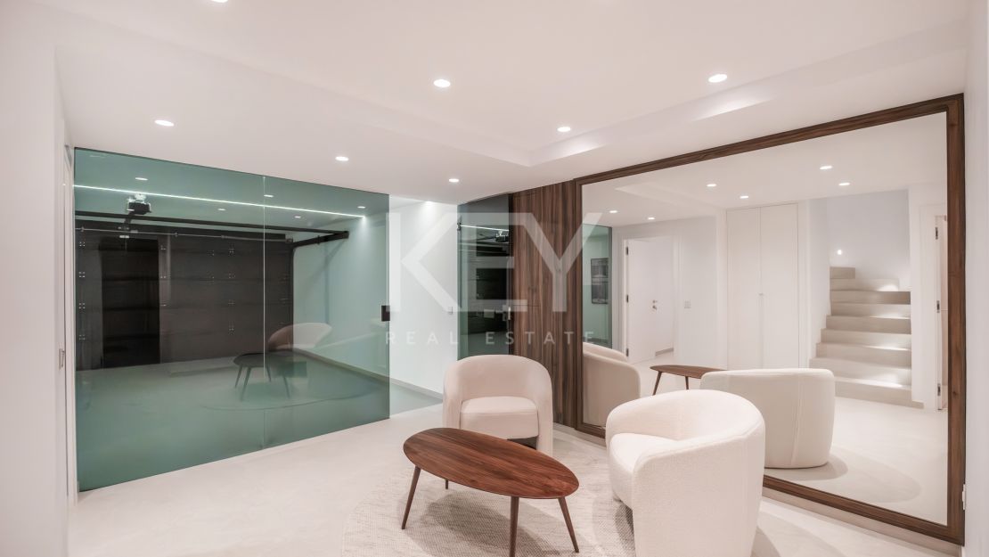 Fully renovated luxury townhouse on the Golden Mile, Marbella