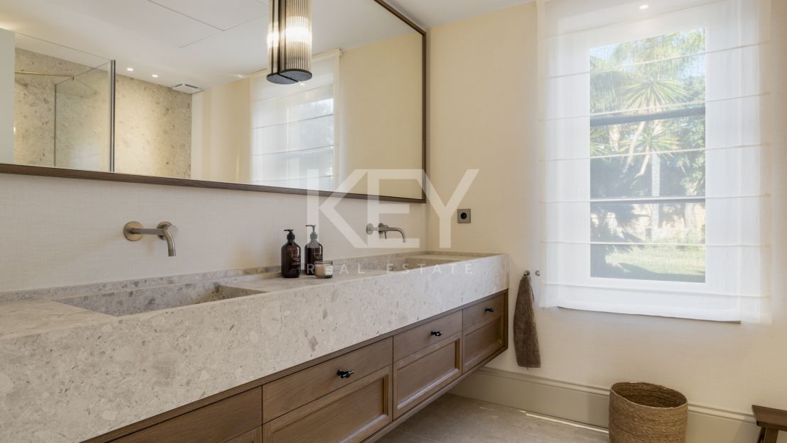 Luxury villa for sale in Nueva Andalucía, Marbella