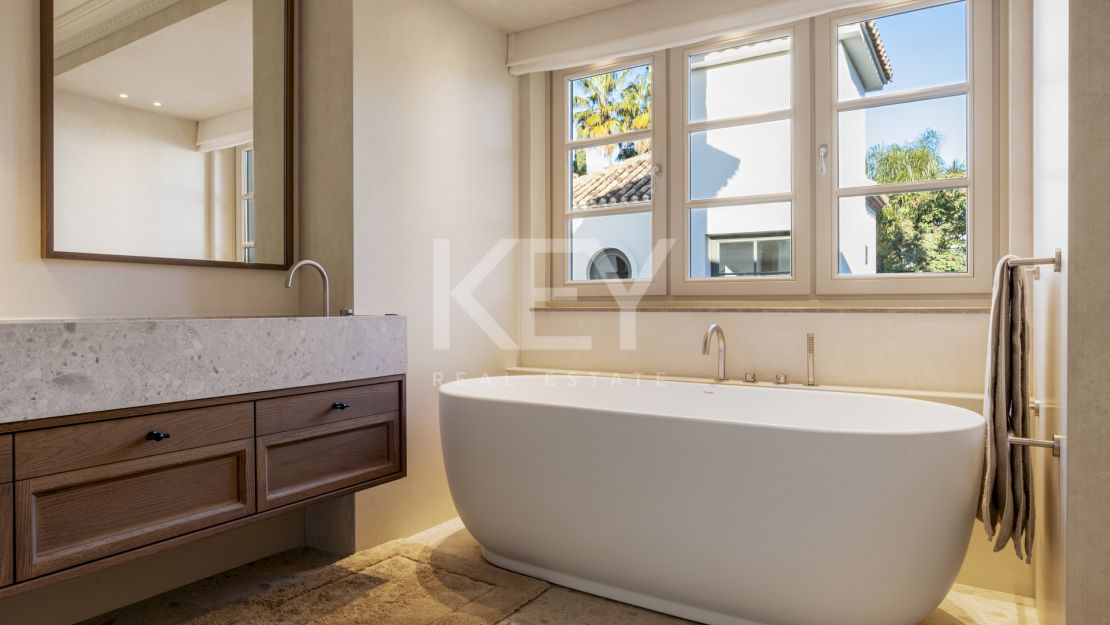 Luxury villa for sale in Nueva Andalucía, Marbella