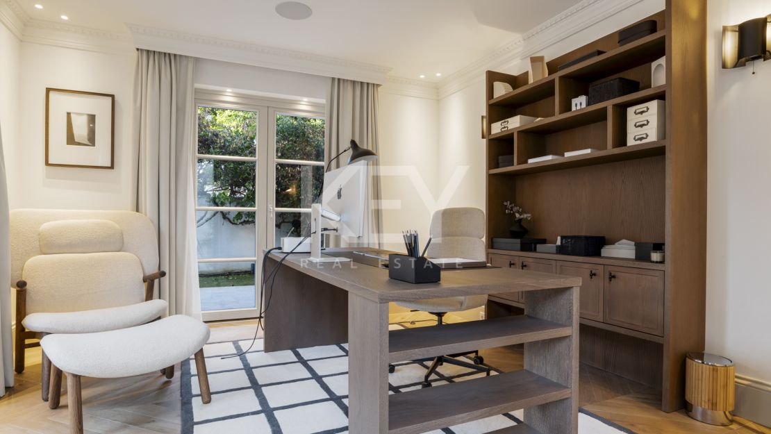 Luxury villa for sale in Nueva Andalucía, Marbella