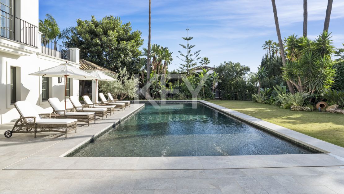Luxury villa for sale in Nueva Andalucía, Marbella