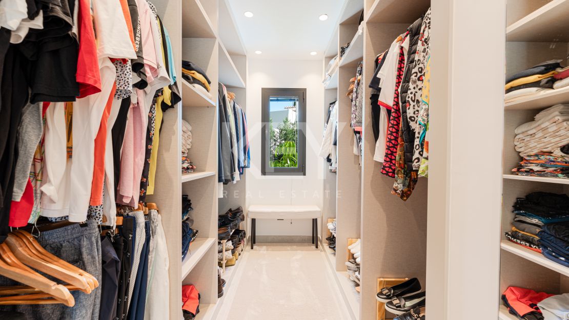 Elegant Villa in La Cerquilla, Nueva Andalucía