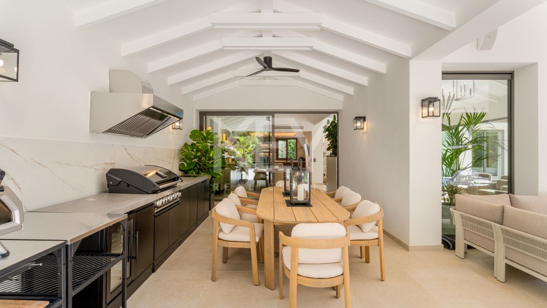 Elegant Villa in La Cerquilla, Nueva Andalucía