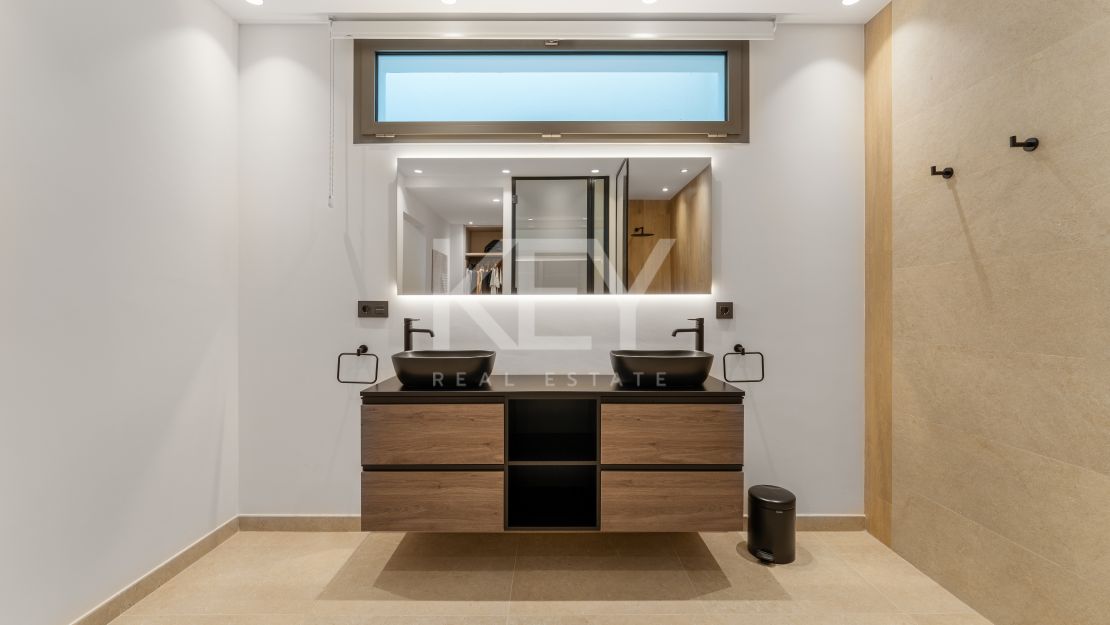 Elegant Villa in La Cerquilla, Nueva Andalucía