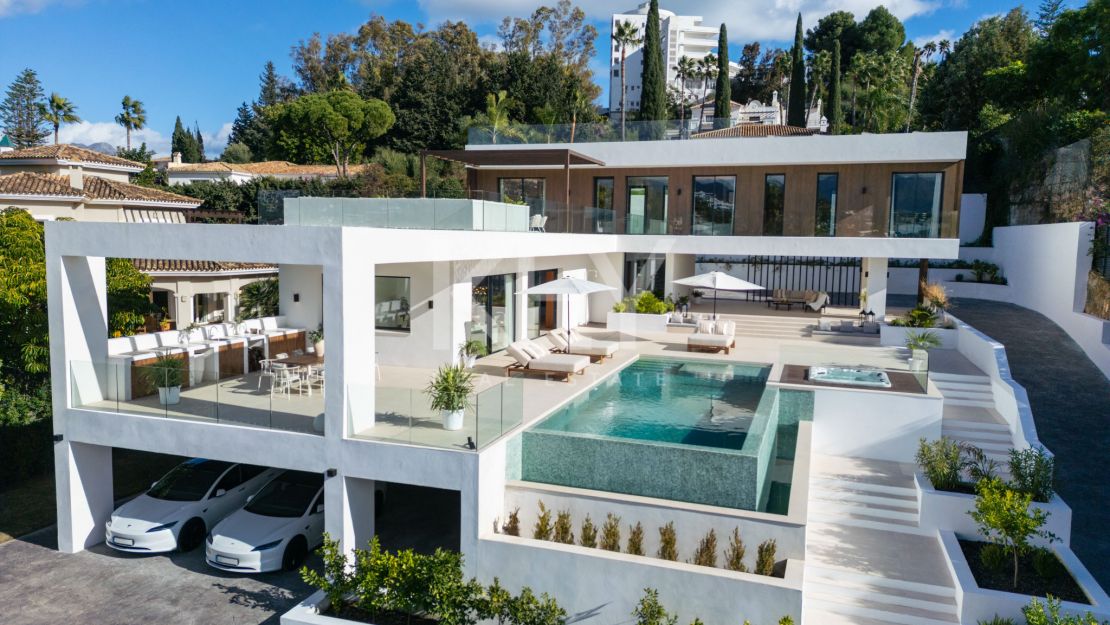 Contemporary Newly Built Luxury Villa in El Paraiso, Estepona