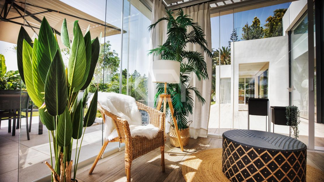 Mansión moderna con casa de invitados en la Nueva Milla de Oro, Marbella