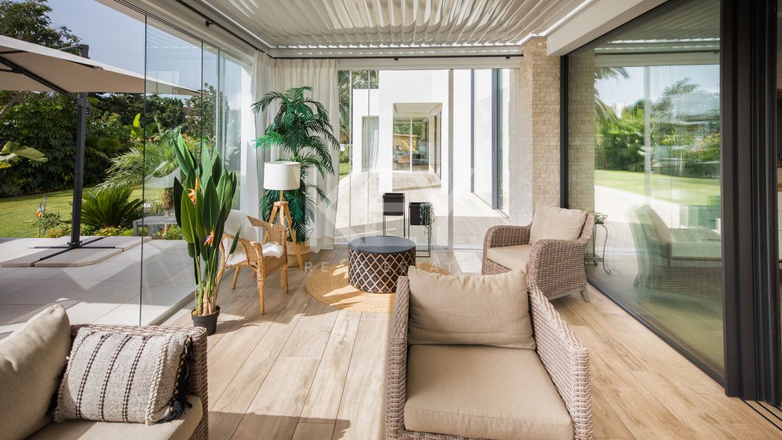 Mansión moderna con casa de invitados en la Nueva Milla de Oro, Marbella