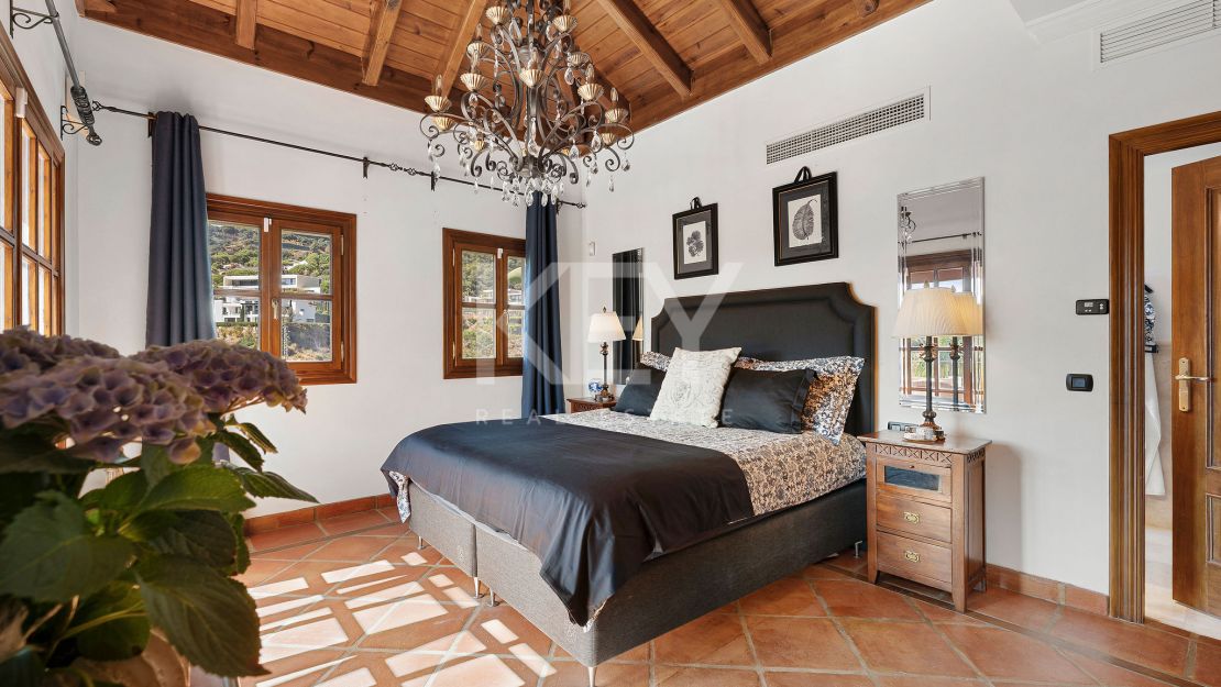 Classic Elegant Villa in El Madroñal, Benahavis