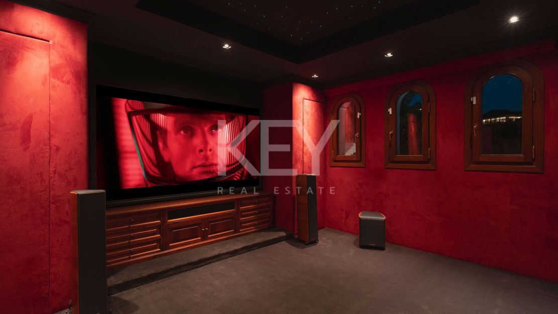 Classic Elegant Villa in El Madroñal, Benahavis