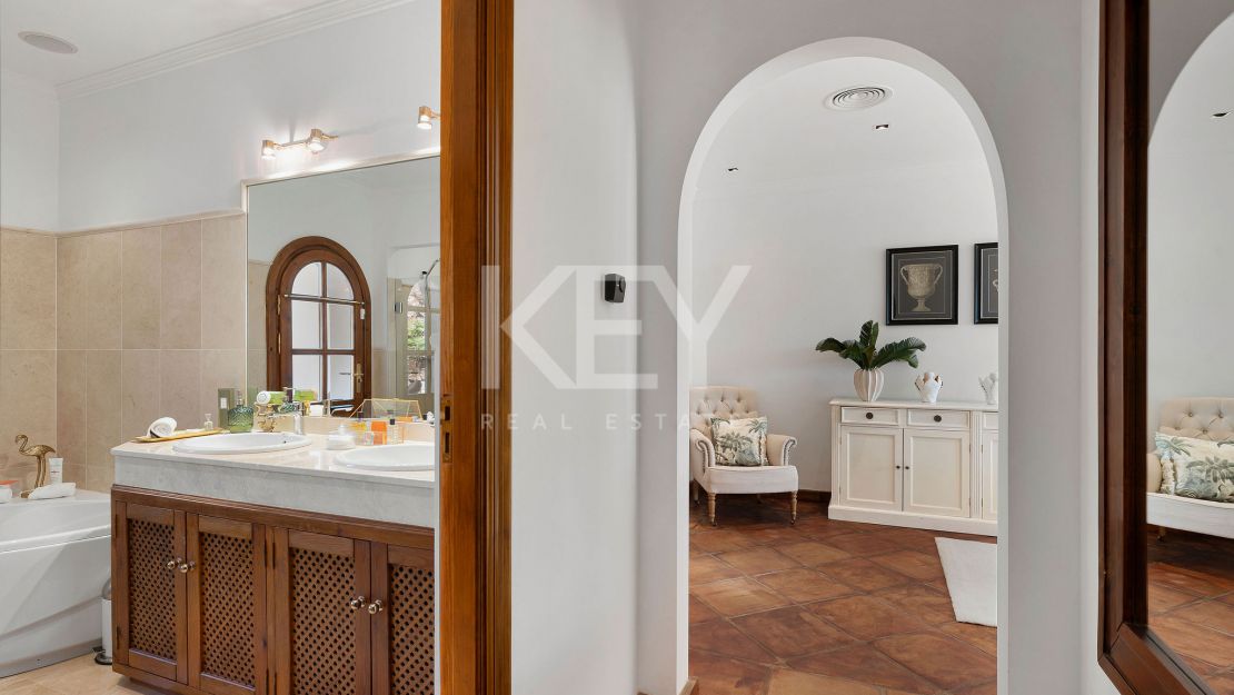 Classic Elegant Villa in El Madroñal, Benahavis