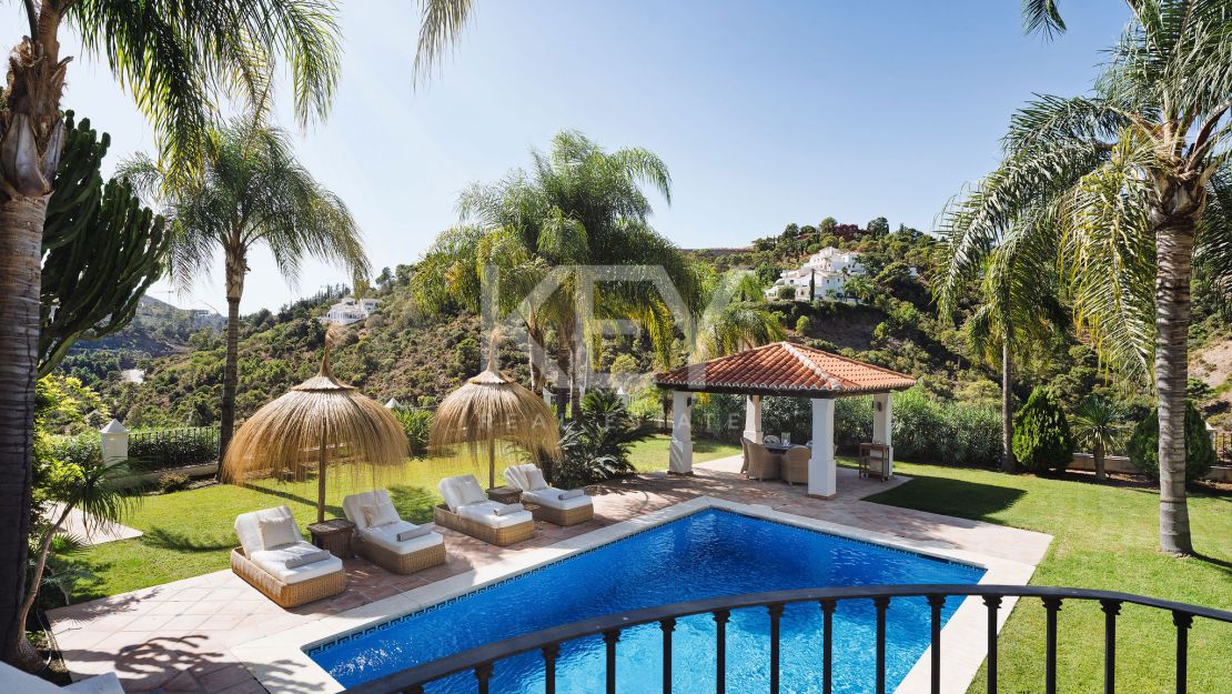 Classic Elegant Villa in El Madroñal, Benahavis