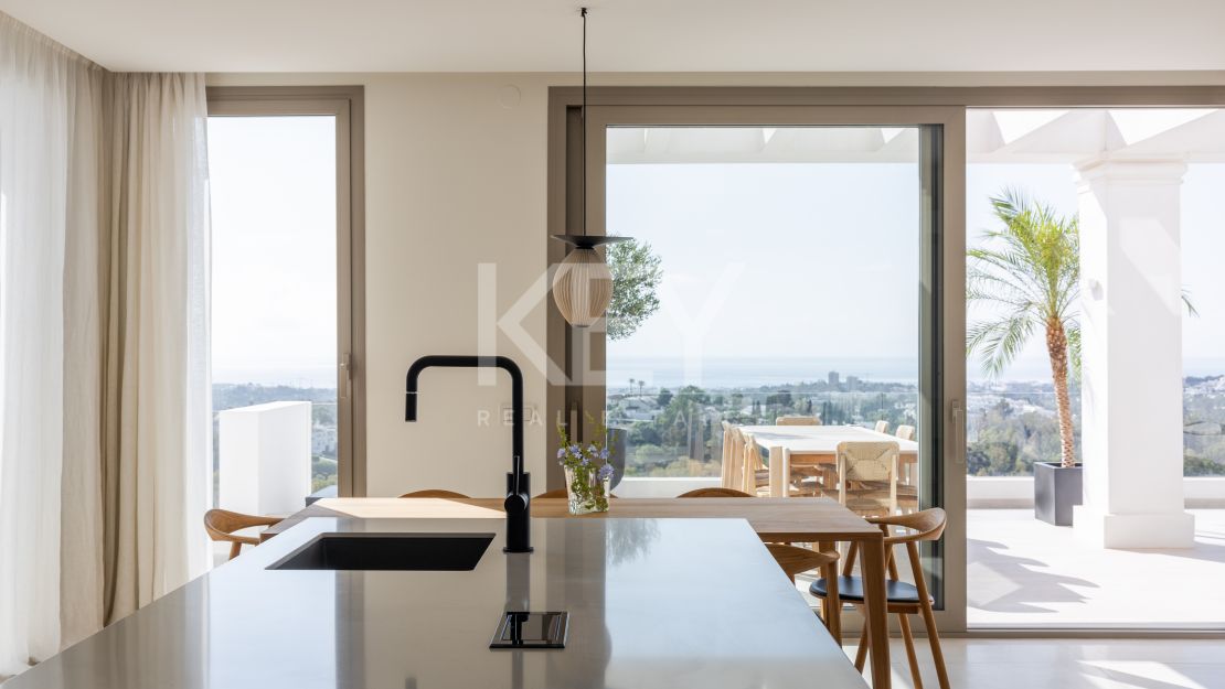 Private Corner Duplex Penthouse with Villa-Like Privacy & Panoramic Sea Views