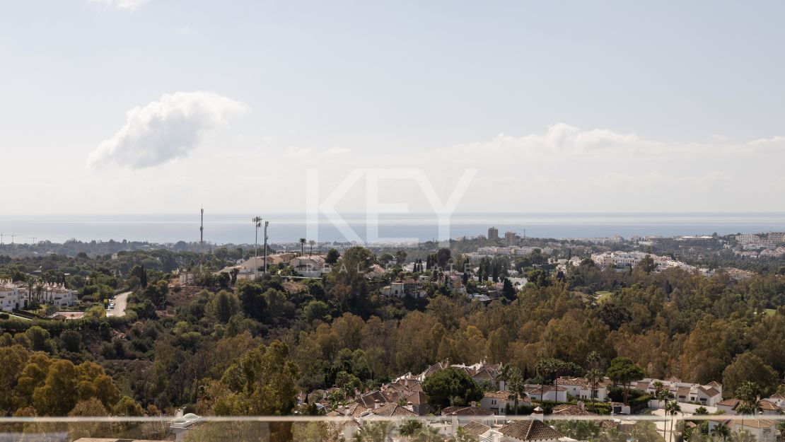 Private Corner Duplex Penthouse with Villa-Like Privacy & Panoramic Sea Views