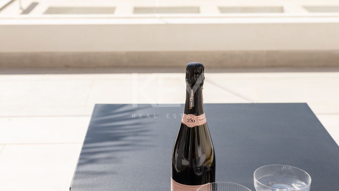 Private Corner Duplex Penthouse with Villa-Like Privacy & Panoramic Sea Views