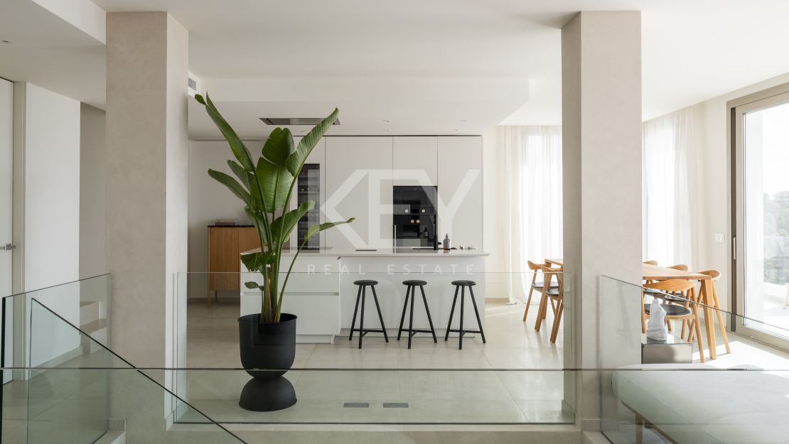 Private Corner Duplex Penthouse with Villa-Like Privacy & Panoramic Sea Views