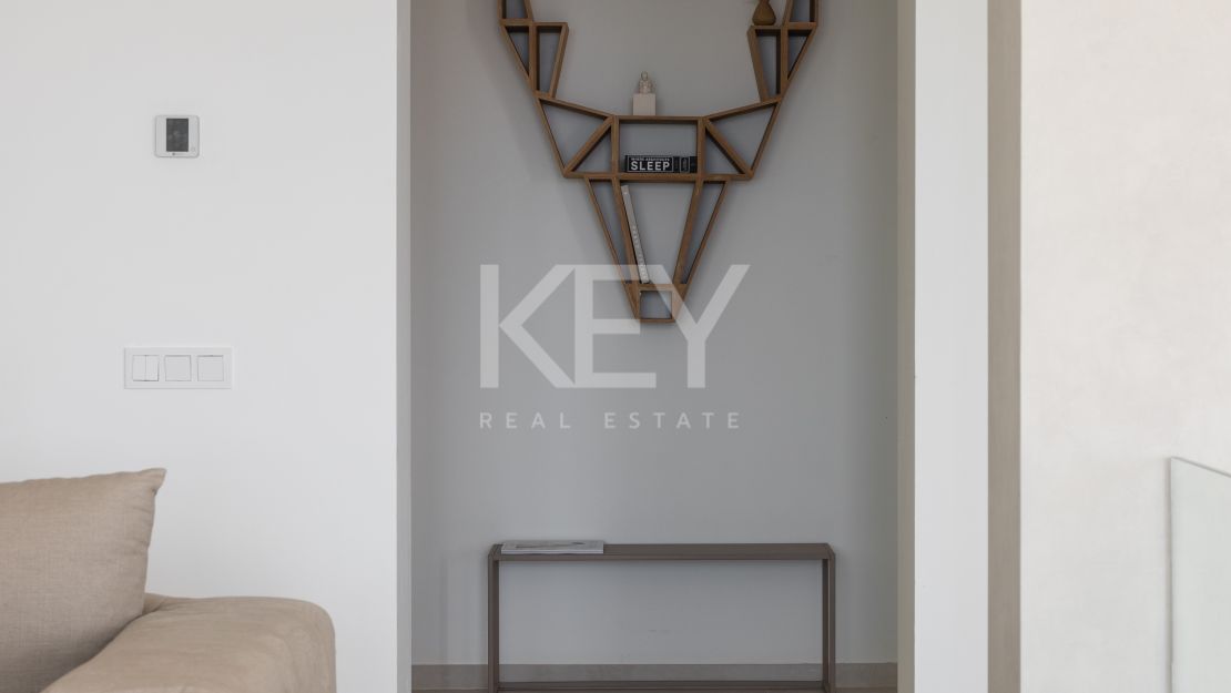 Private Corner Duplex Penthouse with Villa-Like Privacy & Panoramic Sea Views