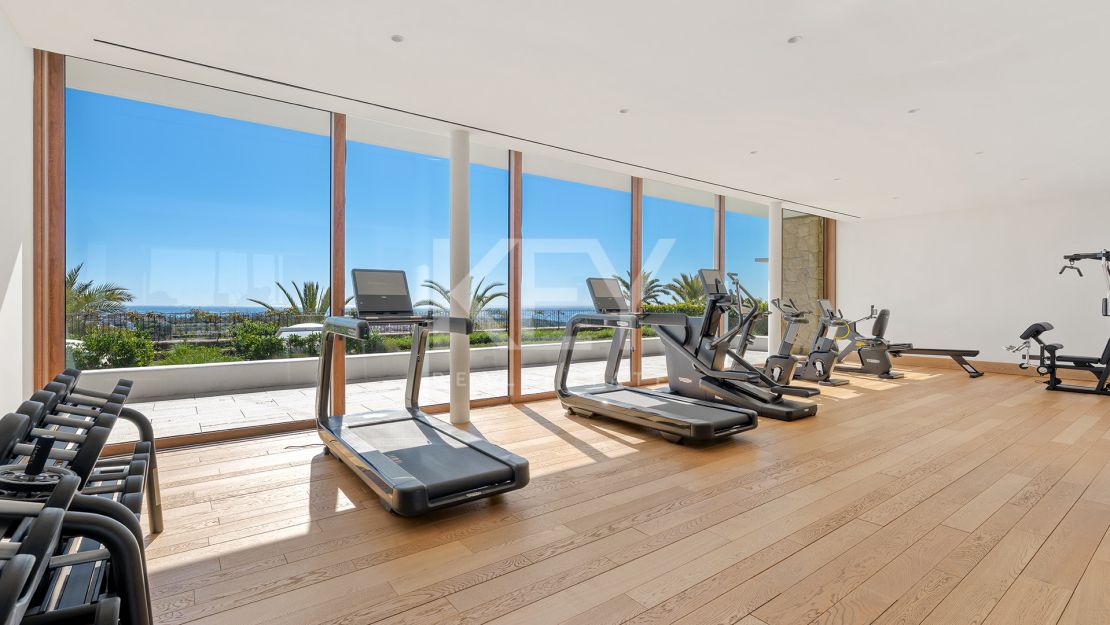 Modern Luxury Apartment with Garden in Finca Cortesin, Casares