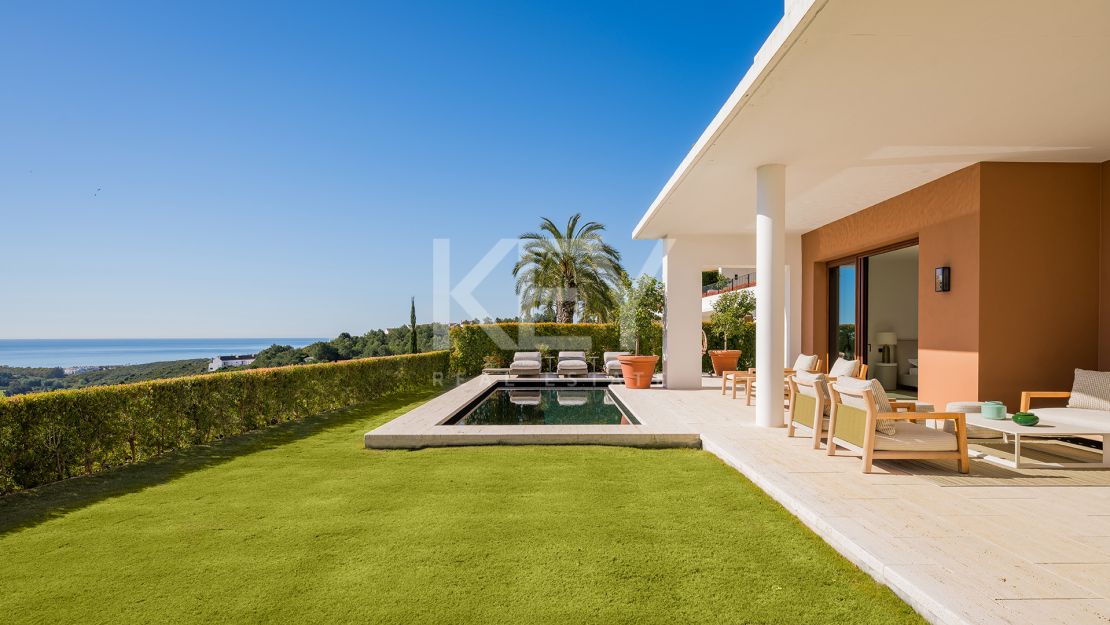 Modern Luxury Apartment with Garden in Finca Cortesin, Casares