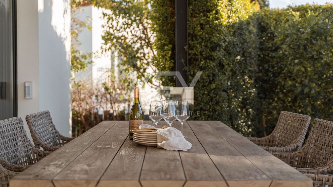 Luxury Villa on Marbella Golden Mile near the beach and Puente Romano Beach Resort