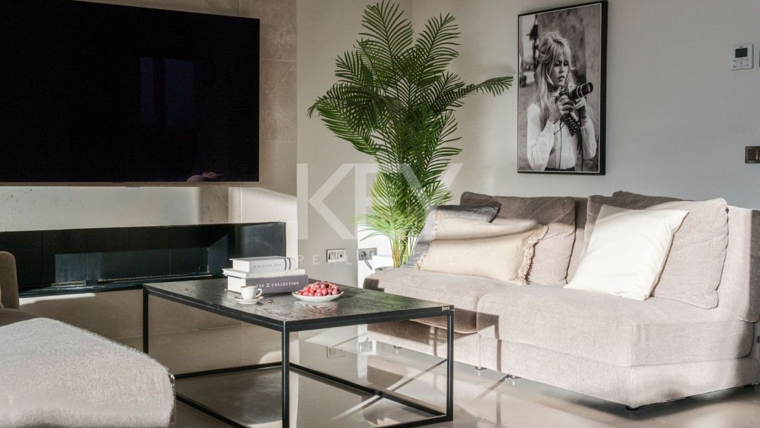 Luxury Villa on Marbella Golden Mile near the beach and Puente Romano Beach Resort