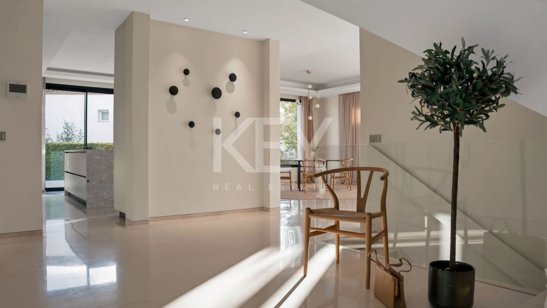 Luxury Villa on Marbella Golden Mile near the beach and Puente Romano Beach Resort