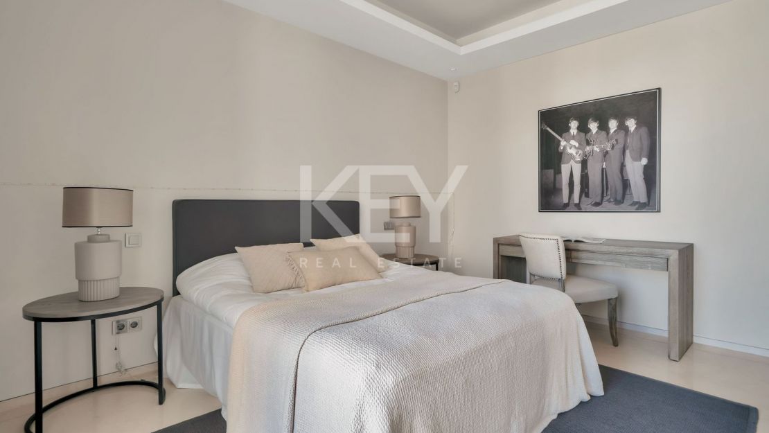 Luxury Villa on Marbella Golden Mile near the beach and Puente Romano Beach Resort