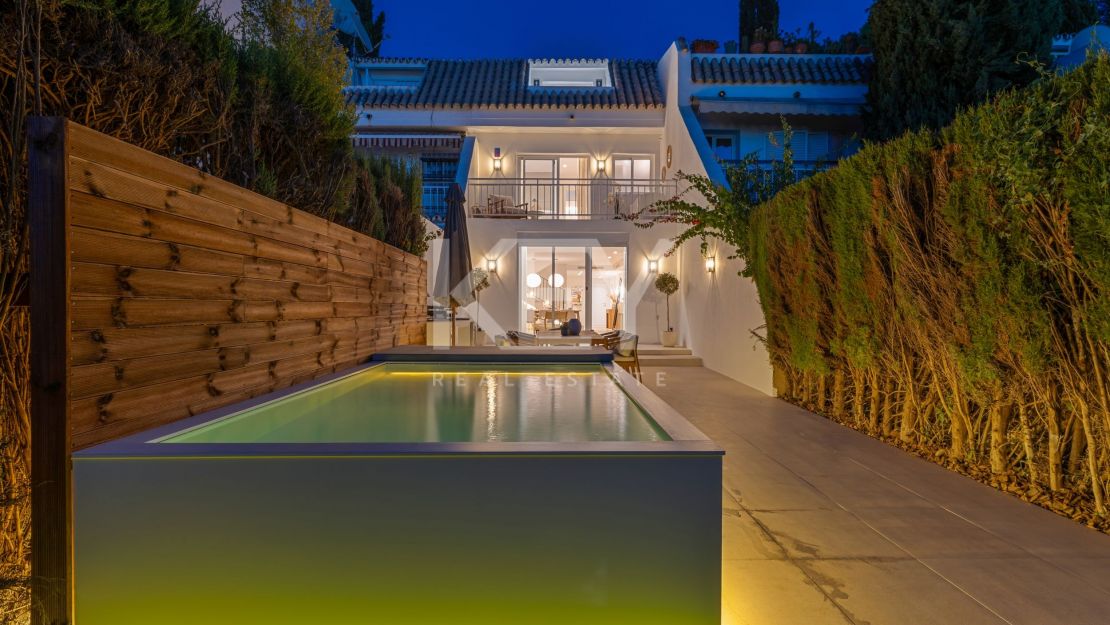 Modern Townhouse for Sale in Nagüeles, Marbella Golden Mile