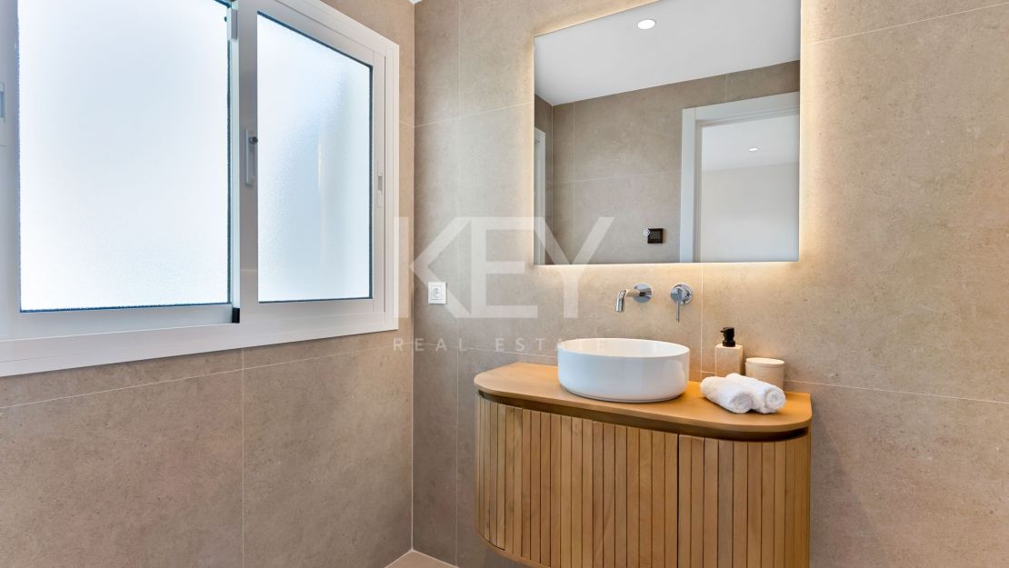 Modern Townhouse for Sale in Nagüeles, Marbella Golden Mile