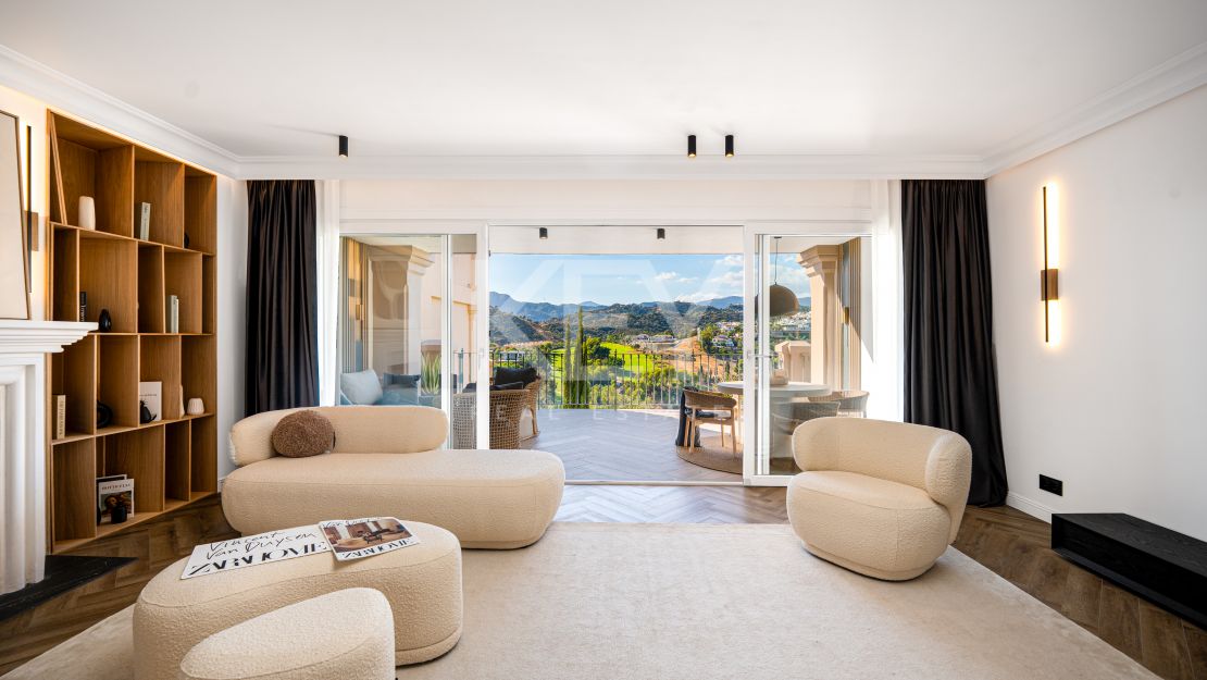 Renovated Elegant Townhouse in Benahavís