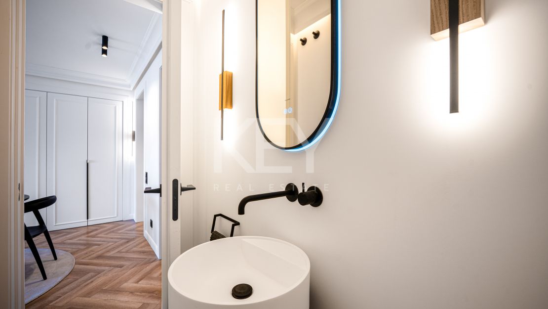 Renovated Elegant Townhouse in Benahavís