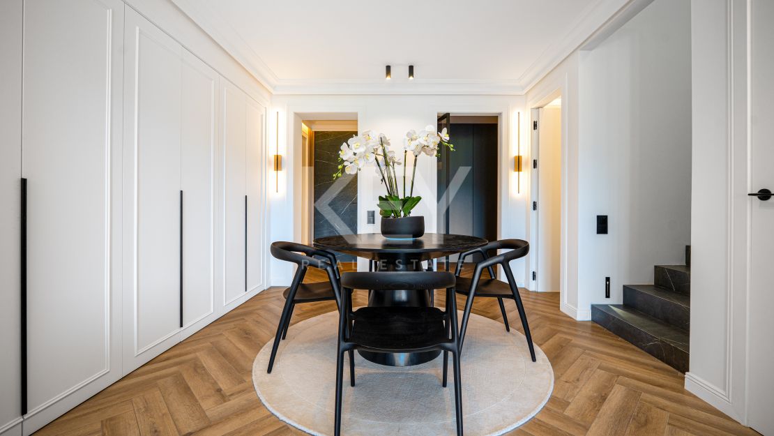 Renovated Elegant Townhouse in Benahavís