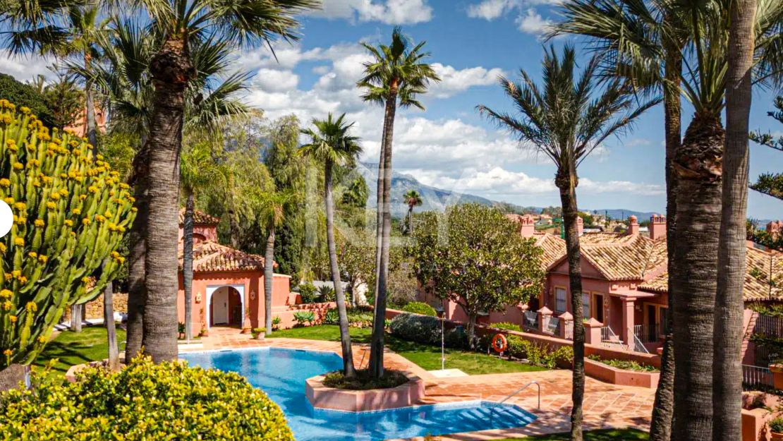 Renovated Elegant Townhouse in Benahavís