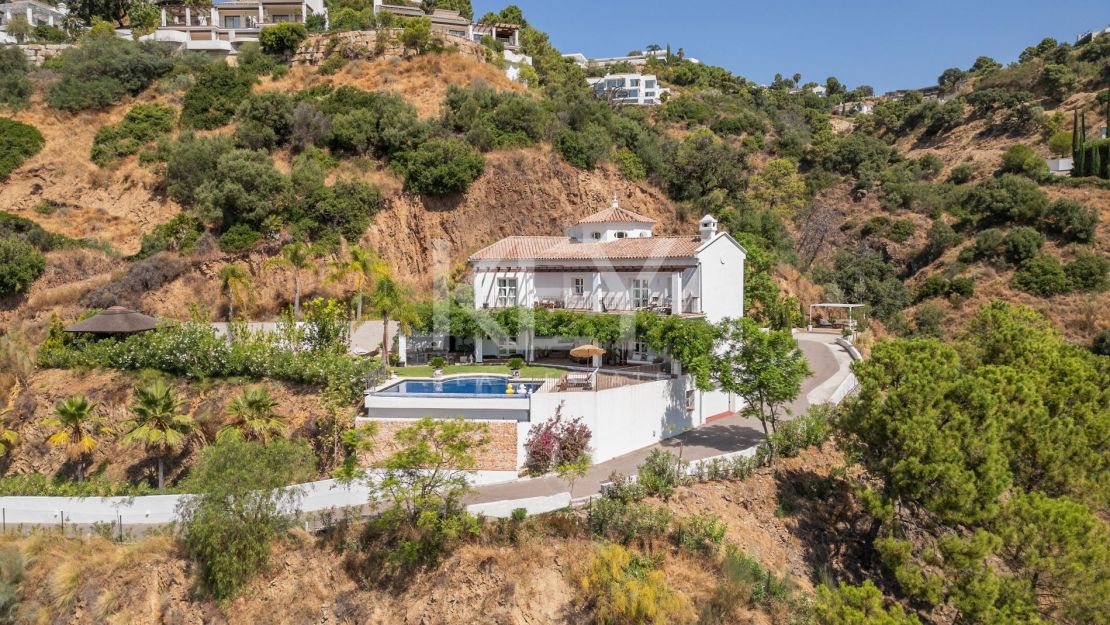 Exceptional mediterranean villa with panoramic sea views in Monte Mayor, Benahavís
