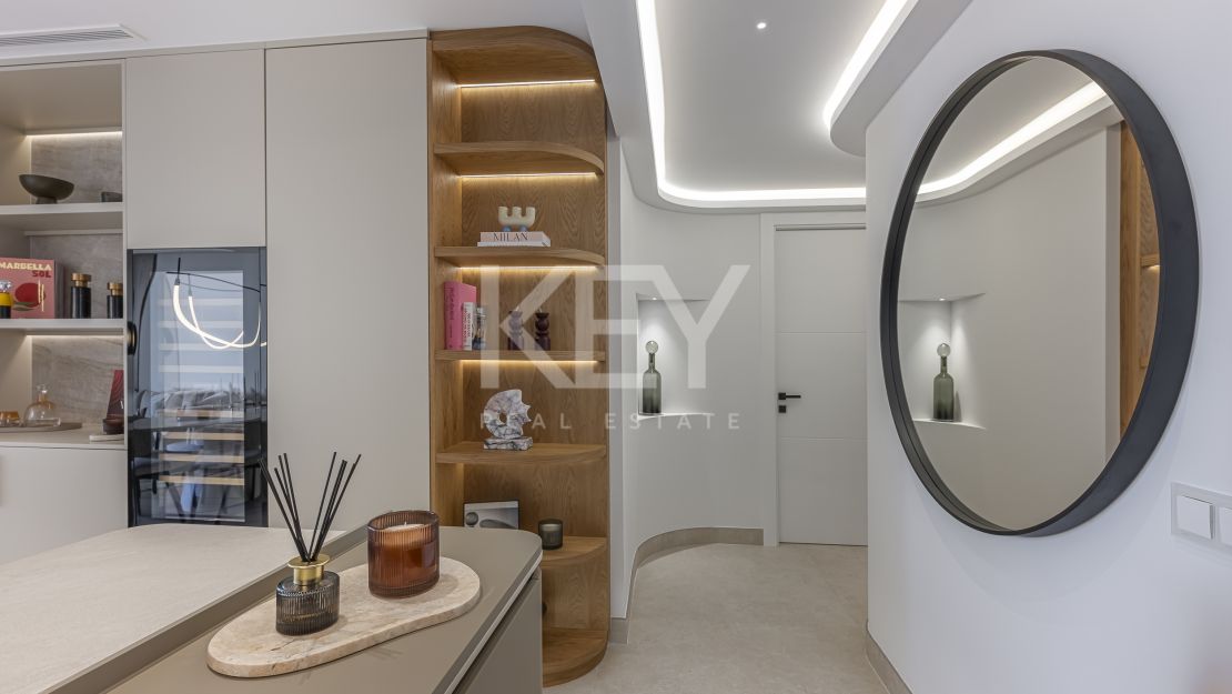 Increíble Apartamento con Vistas Abiertas al Mar en Estepona