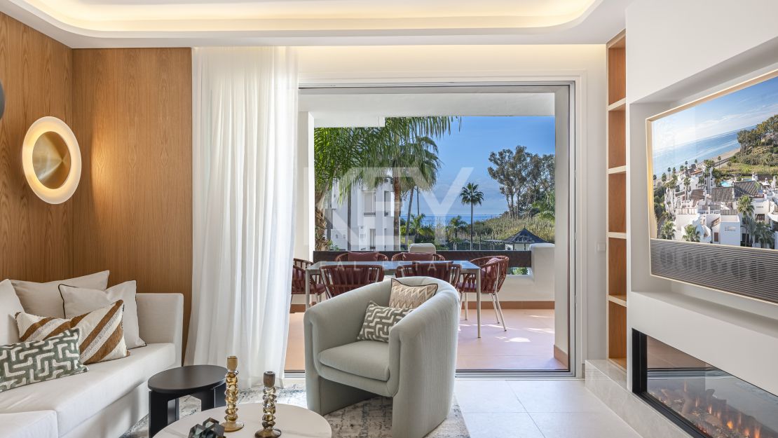 Increíble Apartamento con Vistas Abiertas al Mar en Estepona