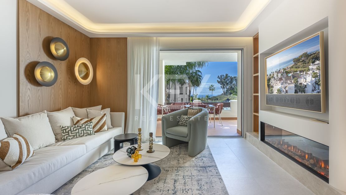 Increíble Apartamento con Vistas Abiertas al Mar en Estepona