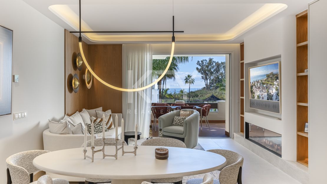 Increíble Apartamento con Vistas Abiertas al Mar en Estepona