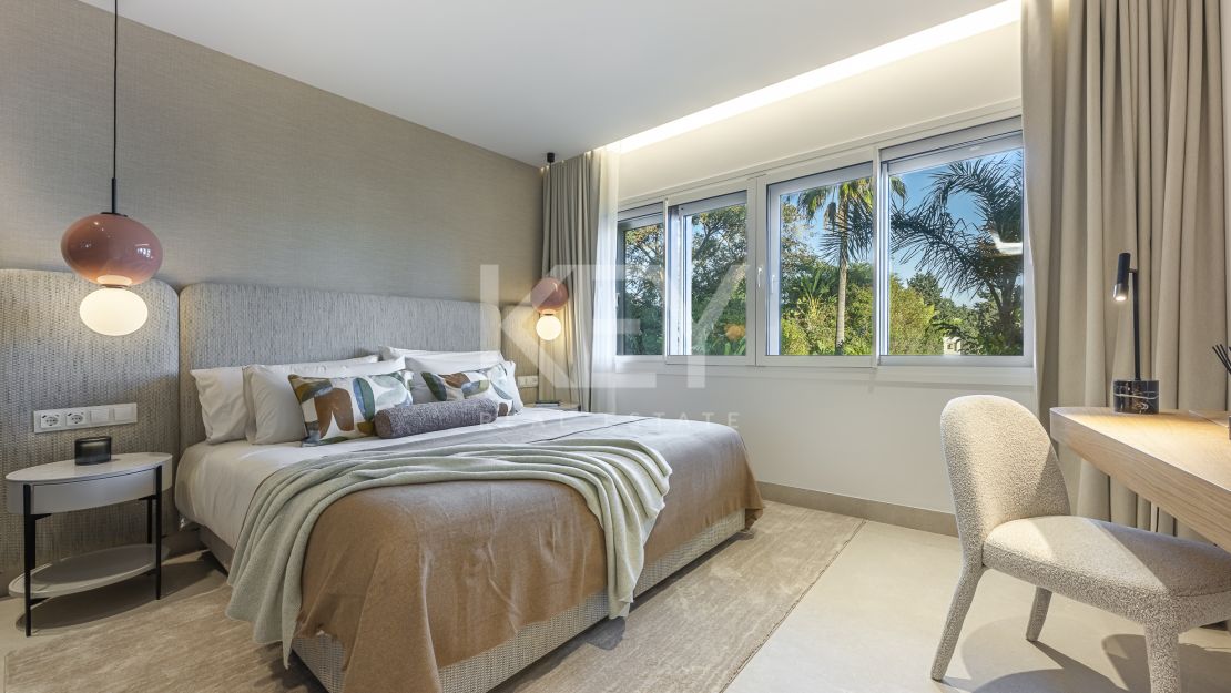 Increíble Apartamento con Vistas Abiertas al Mar en Estepona
