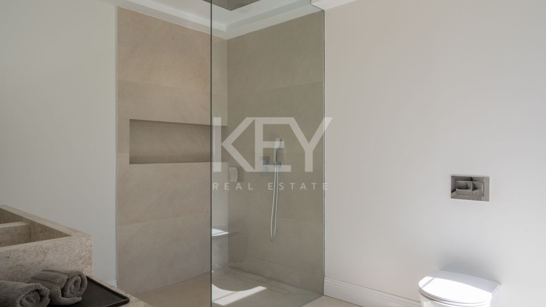 Stunning Newly Built Family Villa in Los Arqueros, Benahavis