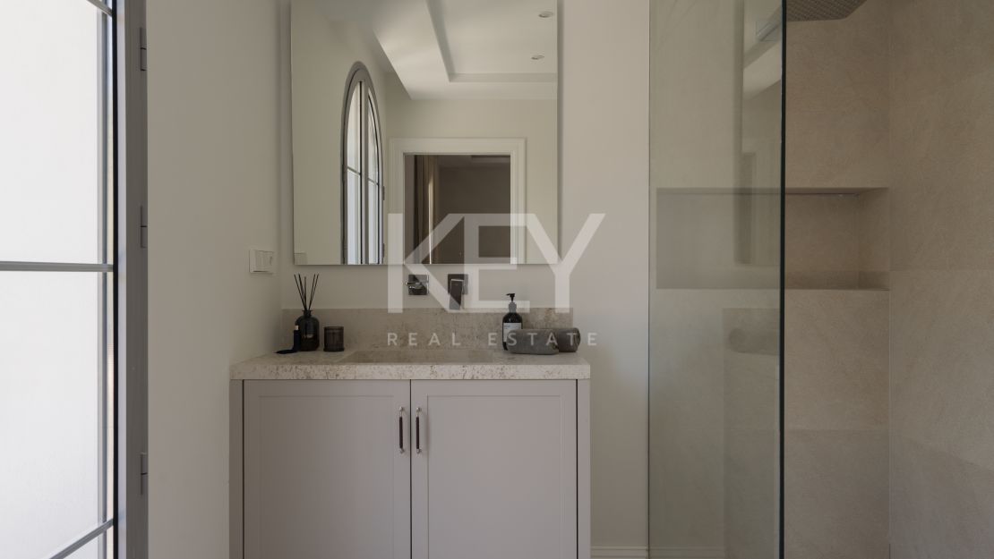 Stunning Newly Built Family Villa in Los Arqueros, Benahavis