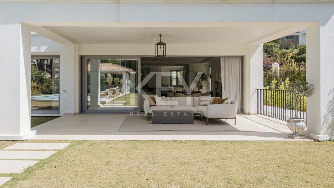 Stunning Newly Built Family Villa in Los Arqueros, Benahavis