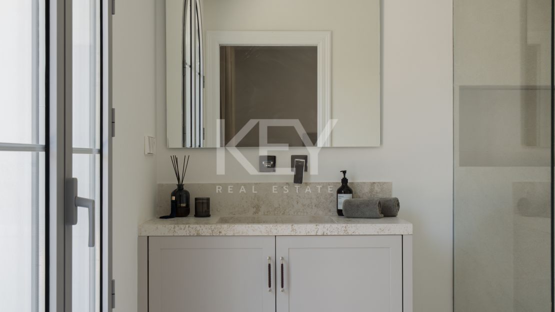 Stunning Newly Built Family Villa in Los Arqueros, Benahavis