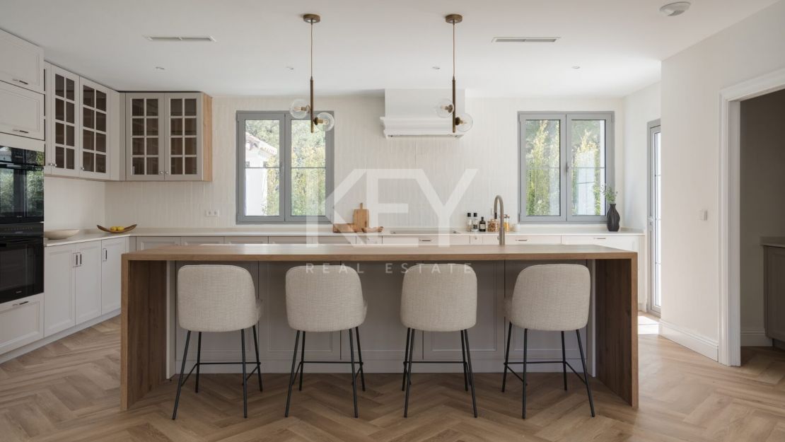 Stunning Newly Built Family Villa in Los Arqueros, Benahavis