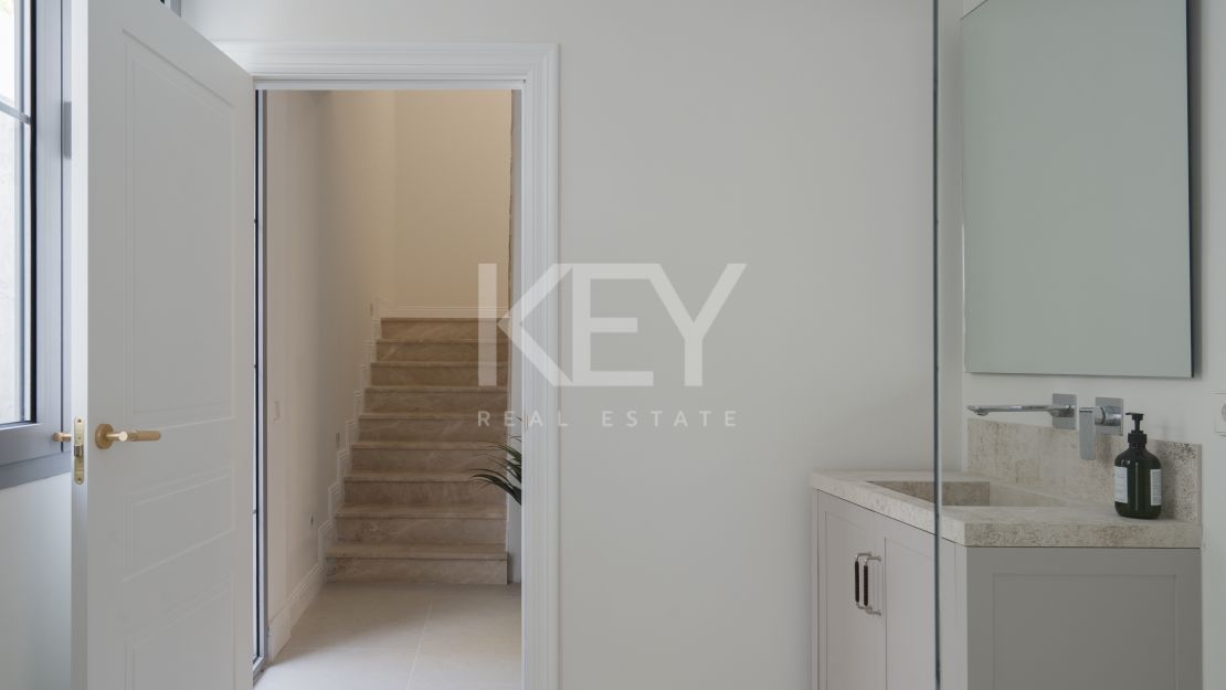 Stunning Newly Built Family Villa in Los Arqueros, Benahavis