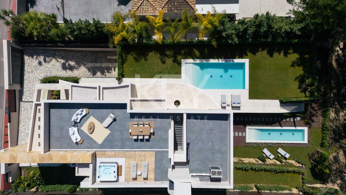 Элегантная Вилла Новой Постройки в Ла Серкилья, Нуэва Андалусия, Марбелья