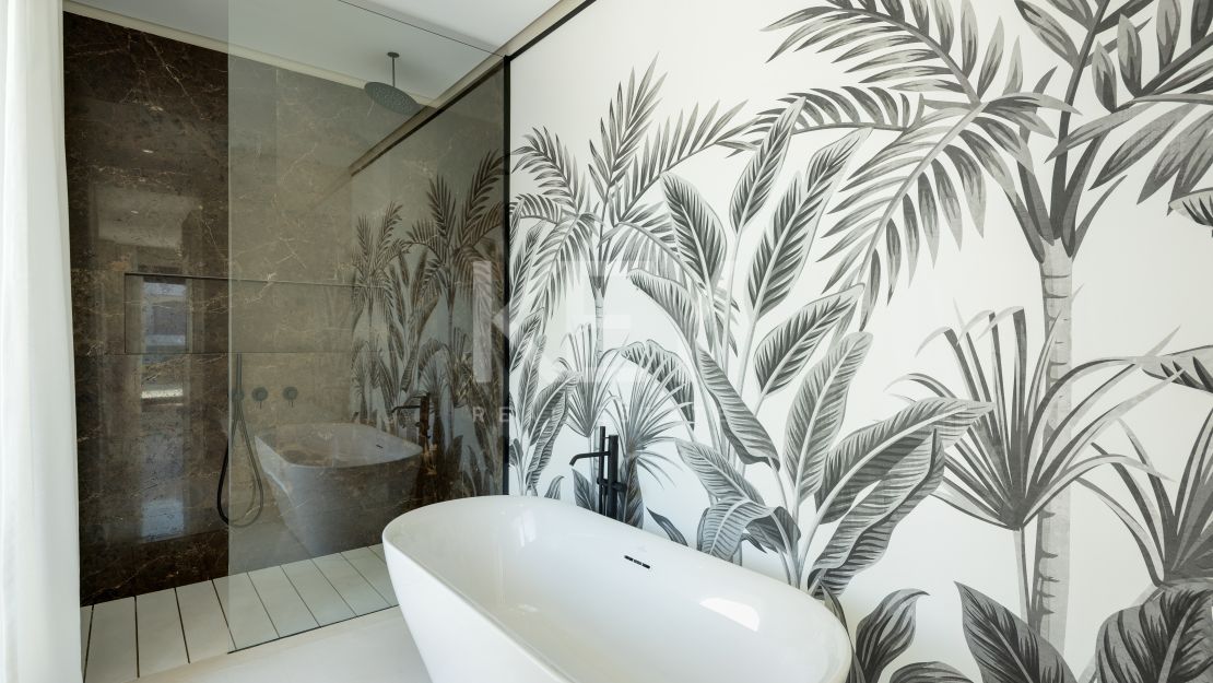 Элегантная Вилла Новой Постройки в Ла Серкилья, Нуэва Андалусия, Марбелья