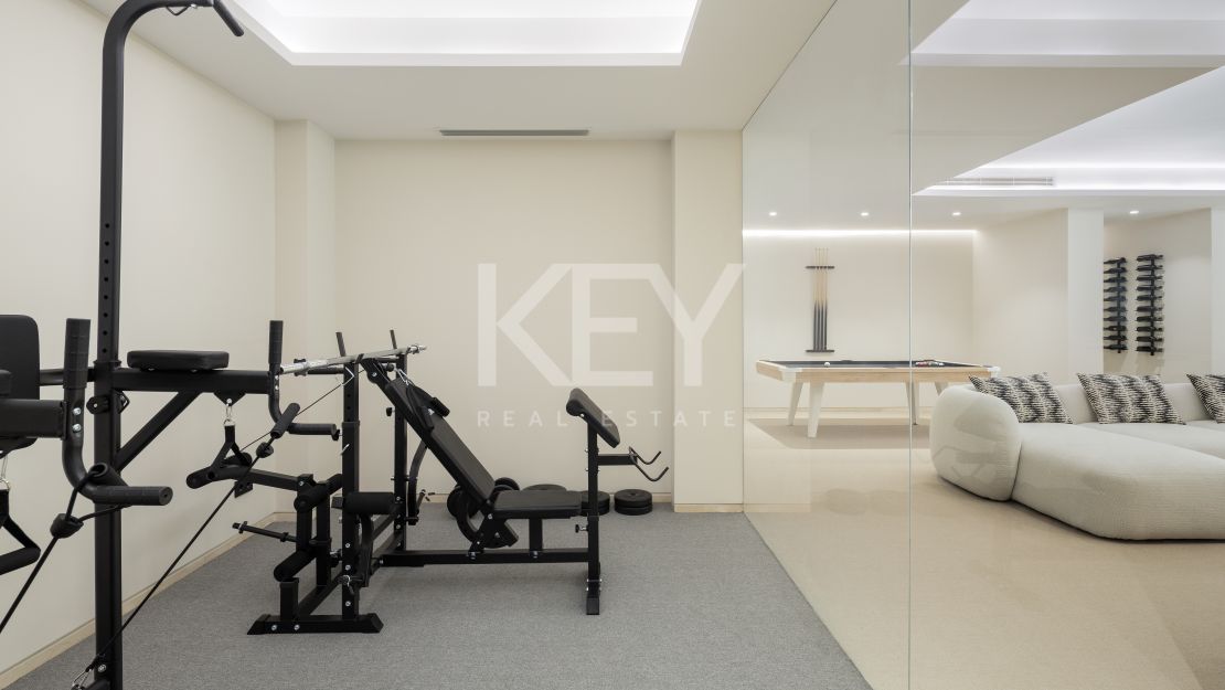 Элегантная Вилла Новой Постройки в Ла Серкилья, Нуэва Андалусия, Марбелья