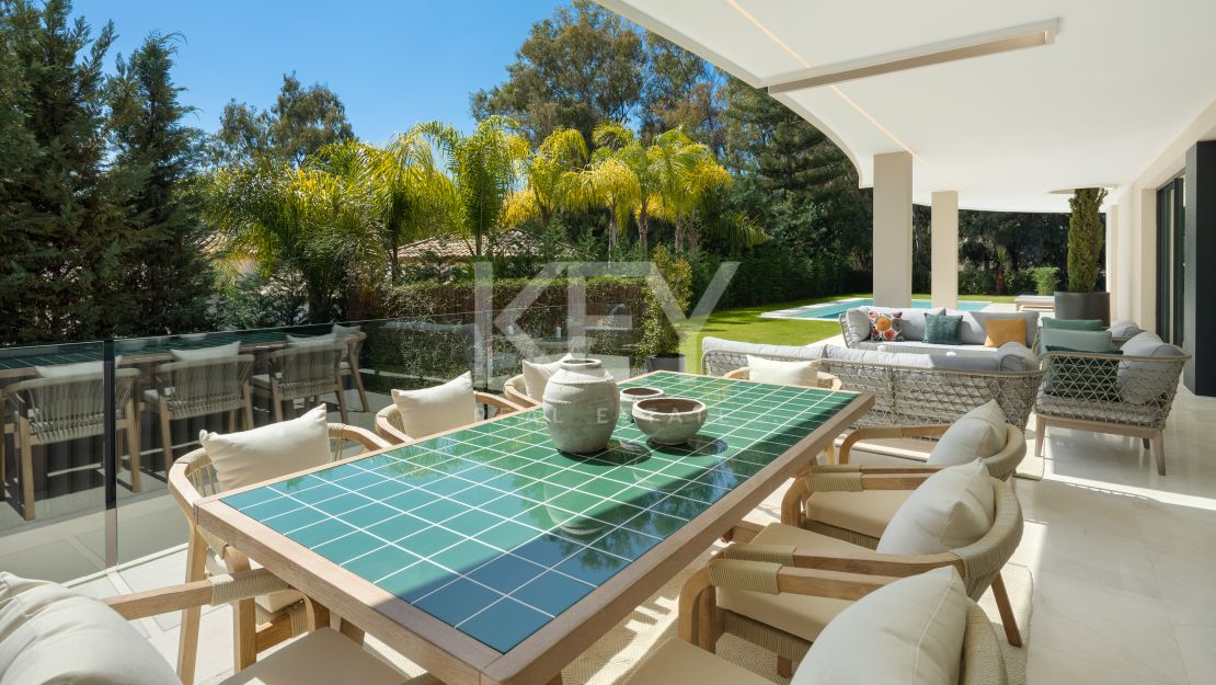 Элегантная Вилла Новой Постройки в Ла Серкилья, Нуэва Андалусия, Марбелья